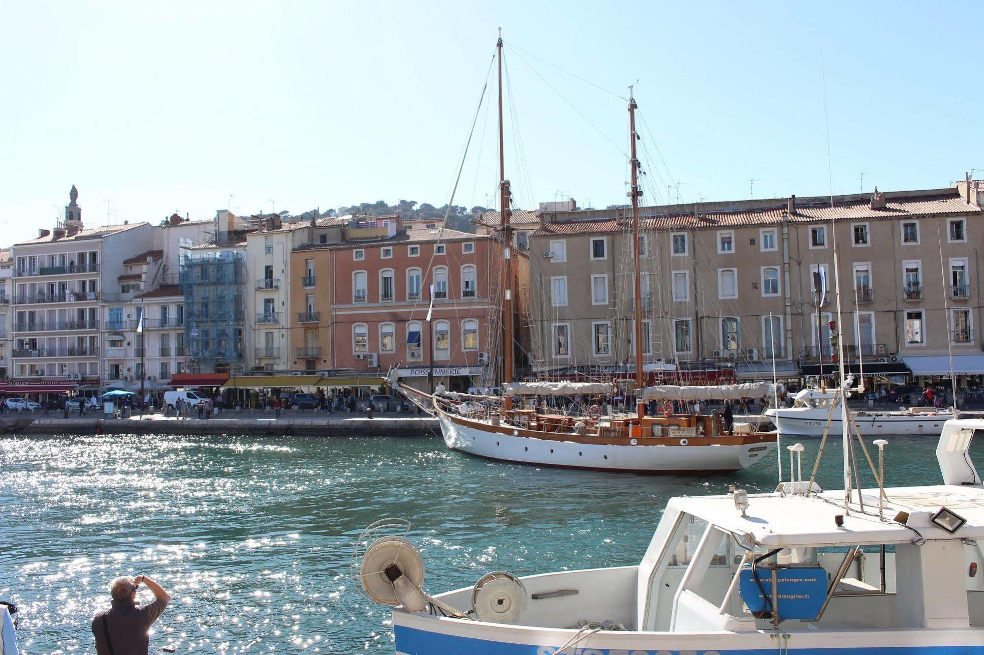 L'orque Bleue 3* Sète